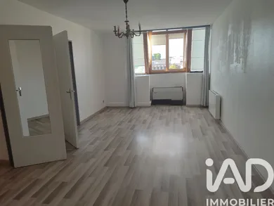 Apartment in Chartres (28000)