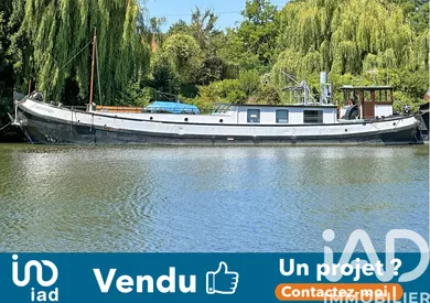 Péniche à Maurecourt (78780)