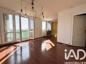 Apartment in Charleville-Mézières (08000)