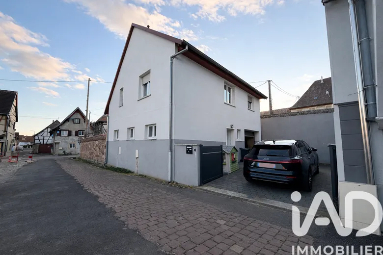 Maison 5 pièces 115 m² · à Sainte-Croix-en-Plaine · 115 m² · 289 900 €