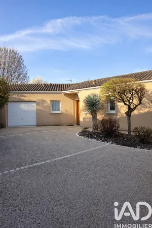 House in Niort (79000)