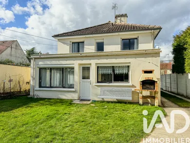 Maison à Villeneuve-le-Comte (77174)