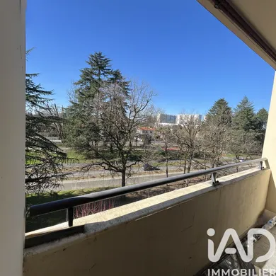 Apartment in Pau (64000)