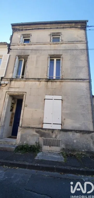 Immeuble à Cognac (16100)