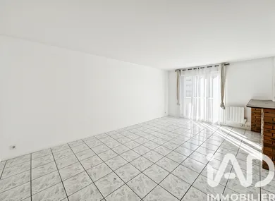 Apartment in Chilly-Mazarin (91380)