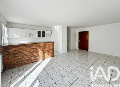 Apartment in Chilly-Mazarin (91380)