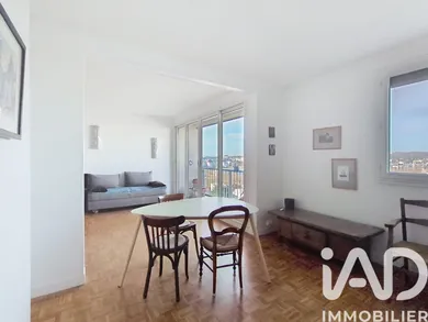 Apartment in Antony (92160)