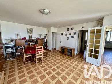 Appartement à Évry (91000)