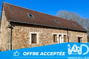 Maison de campagne à La Coquille (24450)