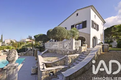 Maison d'architecte à Mandelieu-la-Napoule (06210)