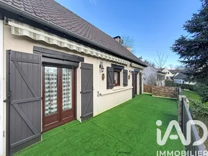 Traditional house in Pringy (77310)