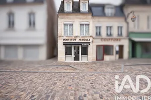 Immeuble à Clermont (60600)