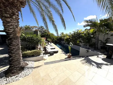 Maison d'architecte à Saint-Paul (97460)