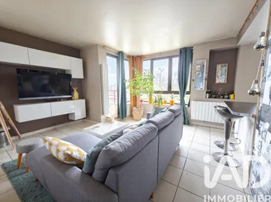 Appartement à Pontault-Combault (77340)