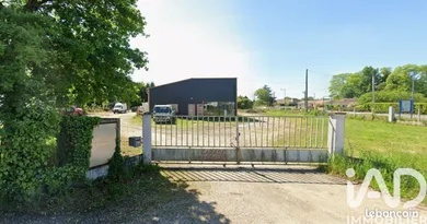 Immeuble à Saint-Médard-de-Guizières (33230)