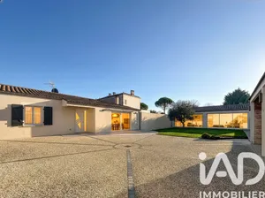 Maison de village à Forges (17290)