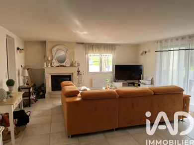 Maison à Saint-Romain-de-Benet (17600)