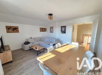 Duplex in La Chapelle-Saint-Luc (10600)