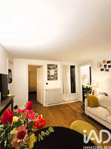 Apartment in Paris (75018)