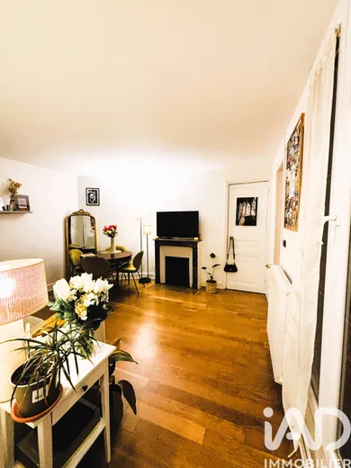 Apartment in Paris (75018)