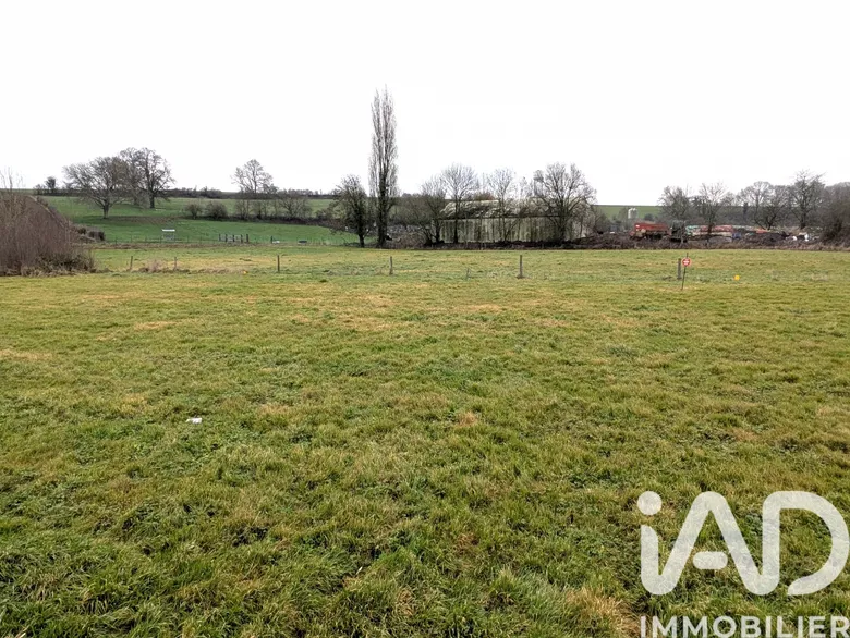 Terrain à bâtir à Honnecourt-sur-Escaut (59266) · 24 400 €