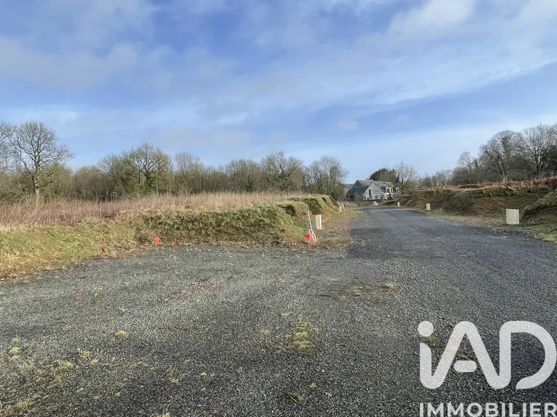 Terrain à bâtir à Coutances (50200) · 89 600 €