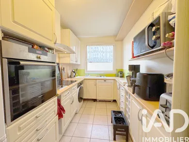 Apartment in Montrouge (92120)