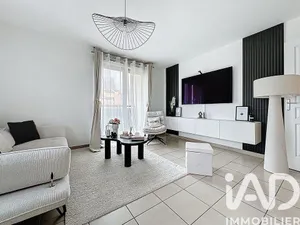 Apartment in Villeurbanne (69100)