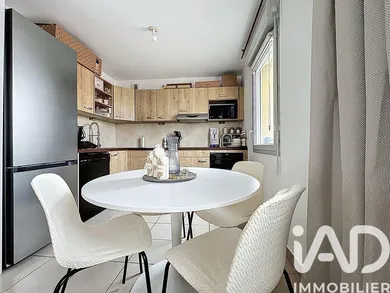 Apartment in Villeurbanne (69100)