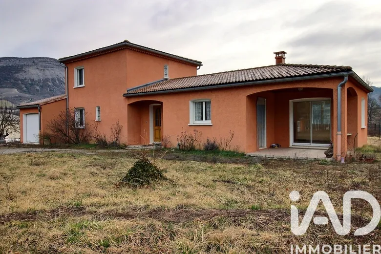 Maison 5 pièces 171 m² · à Séderon · 171 m² · 290 000 €