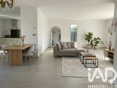 Detached house in Niort (79000)