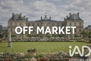 Apartment in Paris (75006)