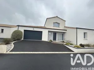 House in L'Herbergement (85260)