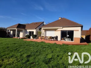 Maison d'architecte à Illiers-Combray (28120)