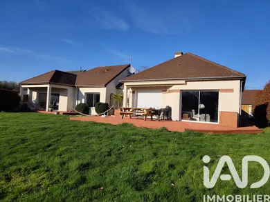 Architectural house in Illiers-Combray (28120)