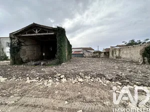 Terrain à Vérines (17540)