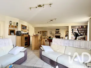 Maison traditionnelle à Saint-André-les-Vergers (10120)