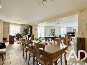 Traditional house in Saint-André-les-Vergers (10120)