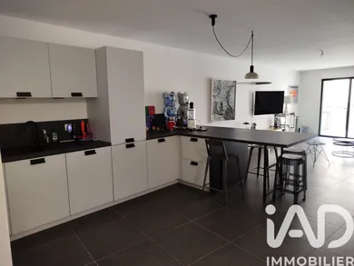 Apartment in Nîmes (30900)