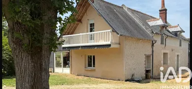 House in Rochecorbon (37210)