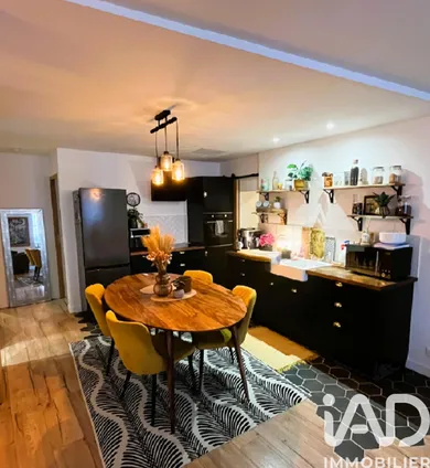 Appartement à Cuers (83390)