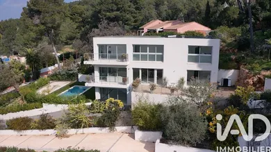 Maison à Carqueiranne (83320)