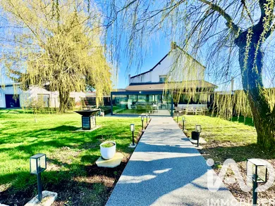 Domain in Montmort-Lucy (51270)