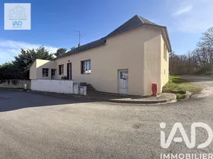 Maison à Saint-Pierre-le-Moûtier (58240)