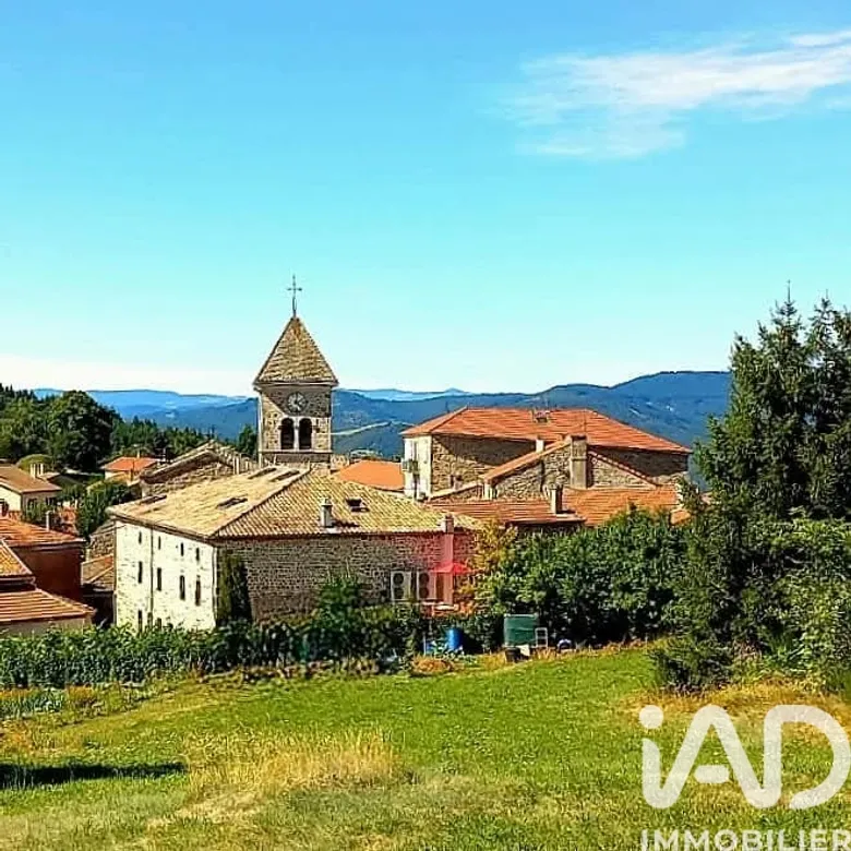 Maison 18 pièces 465 m² · à Nozières · 465 m² · 750 000 €