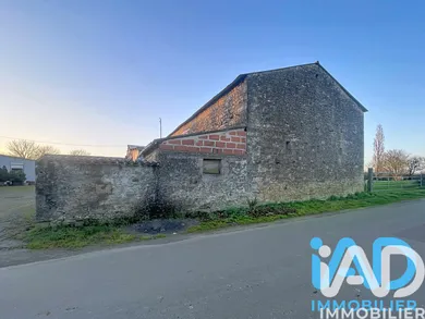 Grange à saint Maixent de Beugné (79160)