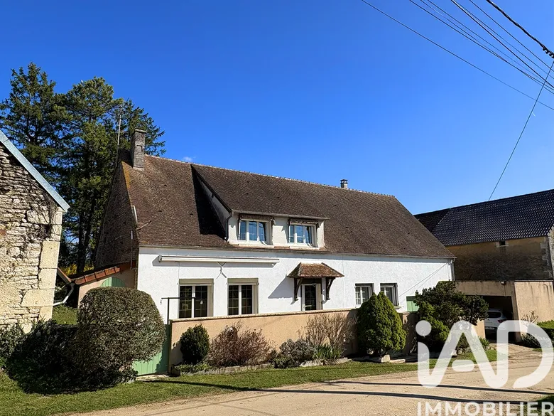 Maison 6 pièces 193 m² · à Thury · 193 m² · 175 000 €