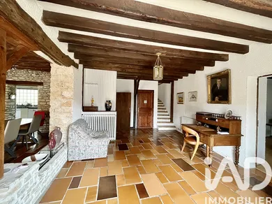 Maison de village à Thury (89520)