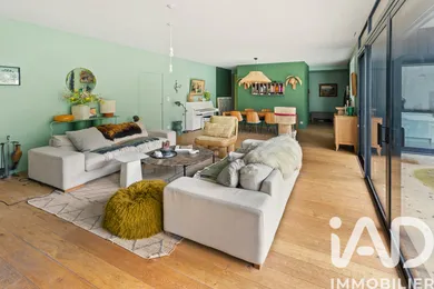 Architectural house in Nantes (44300)