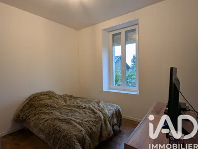 Townhouse in Thouars (79100)